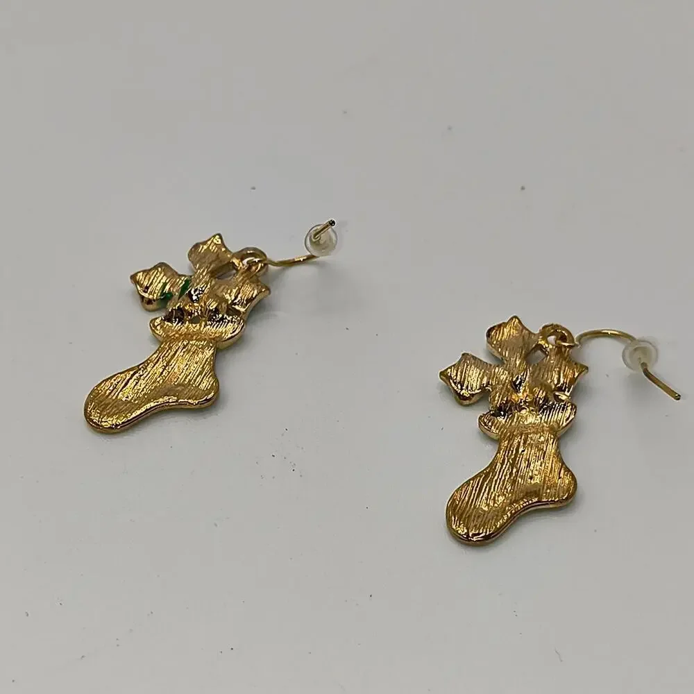 C 11 red christmas stocking earrings